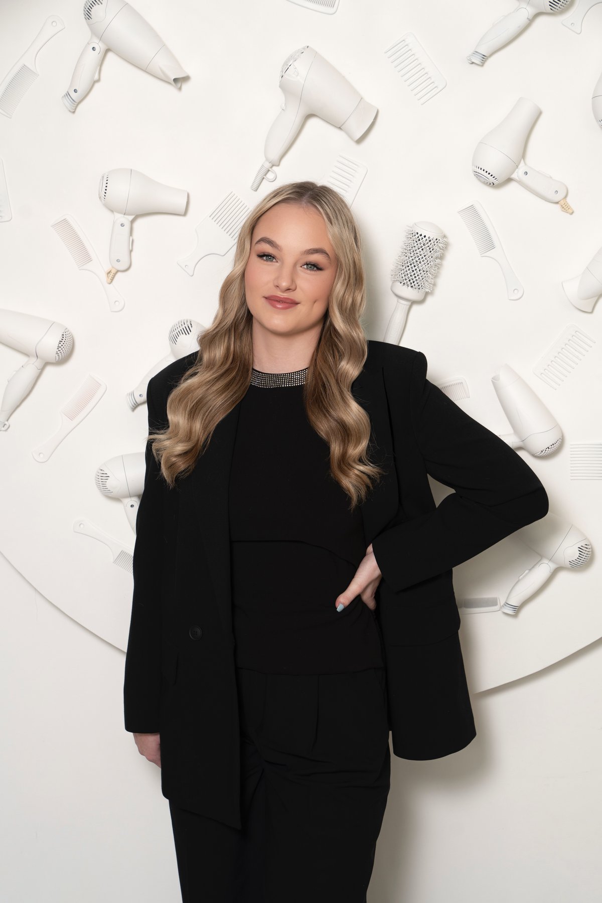 Vivien – hairdresser at vlaska